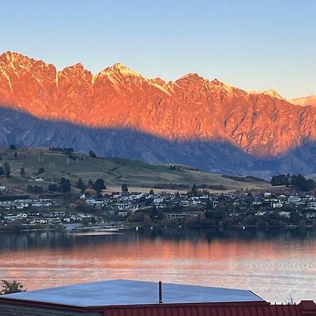 Lakeview Home Retreat At Queenstown Hill 外观 照片